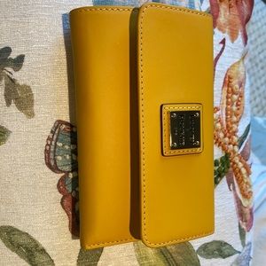 Authentic Dooney&Bourke ladies wallet